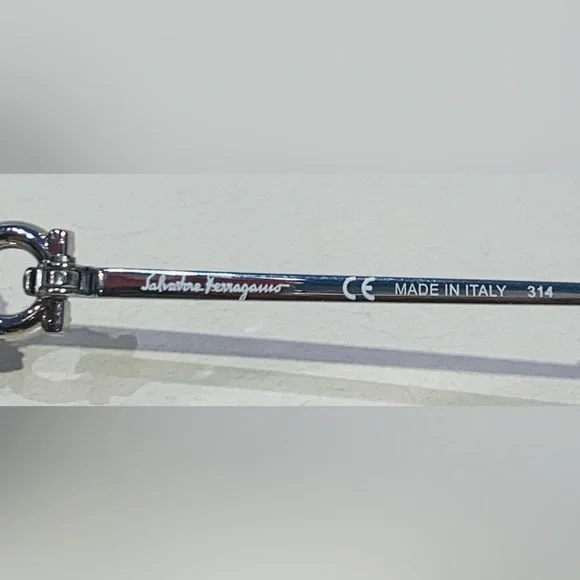 New Women’s Salvatore Ferragamo Eyeglasses - Picture 4 of 9